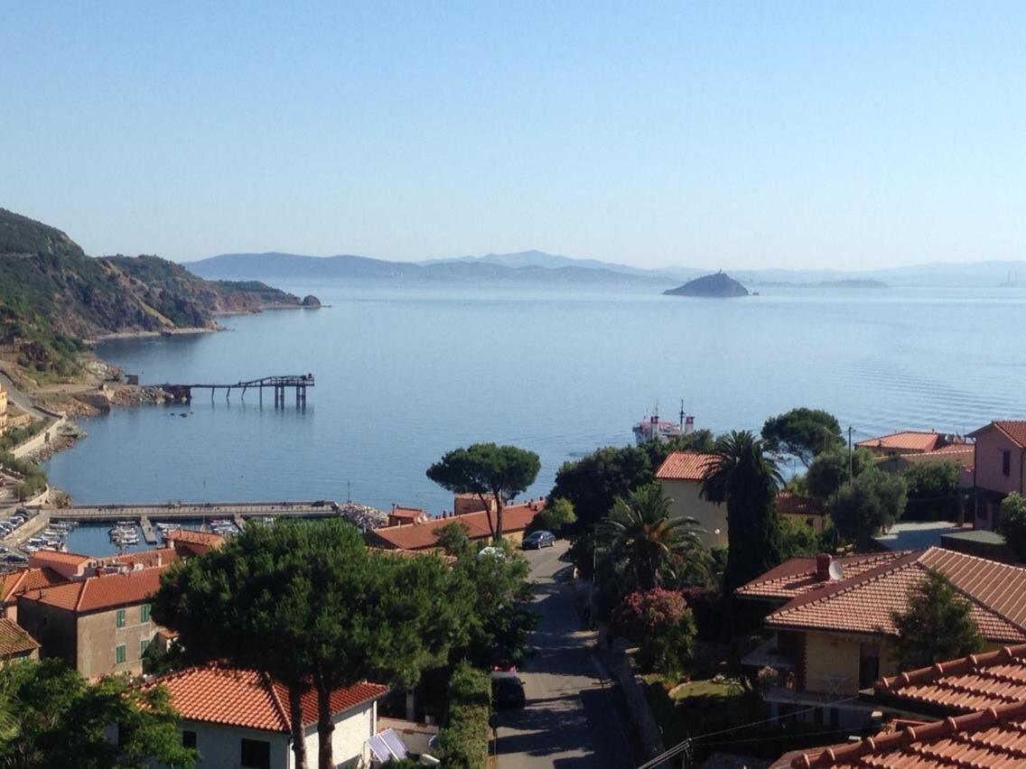 Appartamenti Estivi Anna E Pino Rio Marina Exterior foto